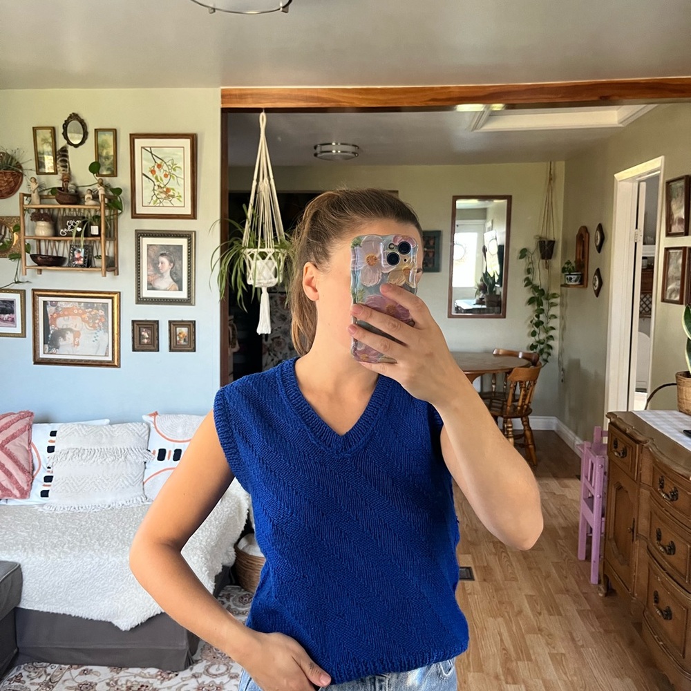 Vintage cobalt blue knit vest